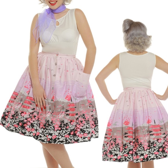 Lindy Bop Dresses & Skirts - NWT Lindy Bop Floral Japan Midi Swing Skirt